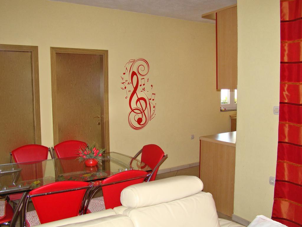 Apartments Buturic Sali Δωμάτιο φωτογραφία